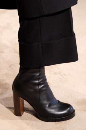 2/100 | Details at Tod's | Fall 2025 | Courtesy of Tod's Details at Tod's | Fall 2025 | Courtesy of Tod's