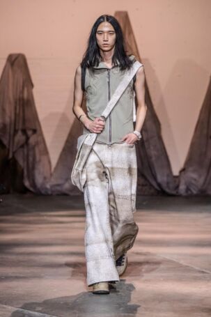 1/30 | Charlie Constantinou | Fall 2025 | Courtesy of Charlie Constantinou Charlie Constantinou | Fall 2025 | Courtesy of Charlie Constantinou