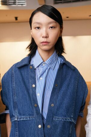 7/36 | Details at E.L.V. Denim | Fall 2025 | Courtesy of E.L.V. Denim Details at E.L.V. Denim | Fall 2025 | Courtesy of E.L.V. Denim