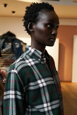 11/36 | Details at E.L.V. Denim | Fall 2025 | Courtesy of E.L.V. Denim Details at E.L.V. Denim | Fall 2025 | Courtesy of E.L.V. Denim