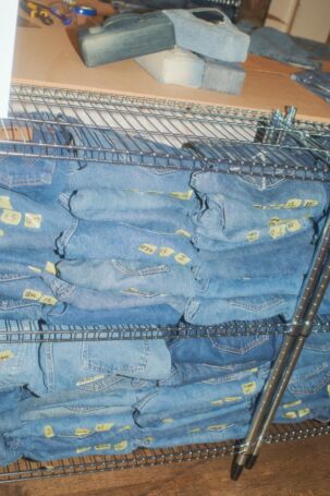 9/98 | Setting at E.L.V. Denim | Fall 2025 | Courtesy of E.L.V. Denim Setting at E.L.V. Denim | Fall 2025 | Courtesy of E.L.V. Denim