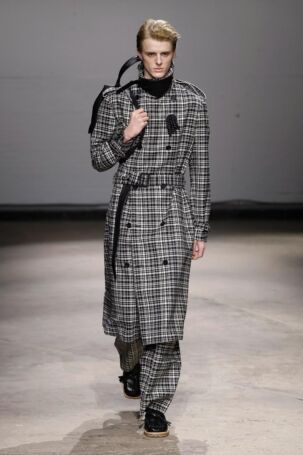 2/42 | S.S.Daley Fall 2025 | Photo: NOWFASHION.com S.S.Daley Fall 2025 | Photo: NOWFASHION.com