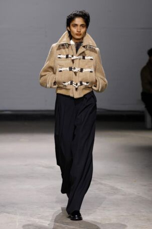 4/42 | S.S.Daley Fall 2025 | Photo: NOWFASHION.com S.S.Daley Fall 2025 | Photo: NOWFASHION.com