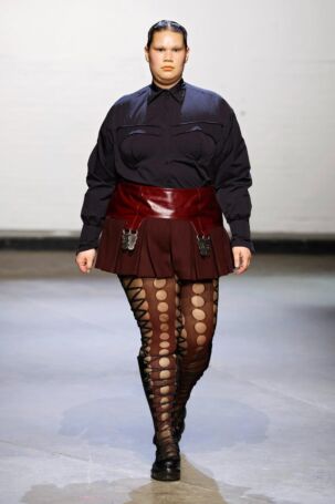 6/25 | Sinéad O'Dwyer Fall 2025 | Photo: NOWFASHION.com Sinéad O'Dwyer Fall 2025 | Photo: NOWFASHION.com