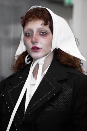 3/31 | Details at Yuhan Ao Fall 2025 | Photo: Morgan Layla Williams | Courtesy of Yuhan Ao Details at Yuhan Ao Fall 2025 | Photo: Morgan Layla Williams | Courtesy of Yuhan Ao