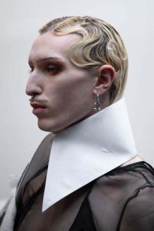 8/31 | Details at Yuhan Ao Fall 2025 | Photo: Morgan Layla Williams | Courtesy of Yuhan Ao Details at Yuhan Ao Fall 2025 | Photo: Morgan Layla Williams | Courtesy of Yuhan Ao