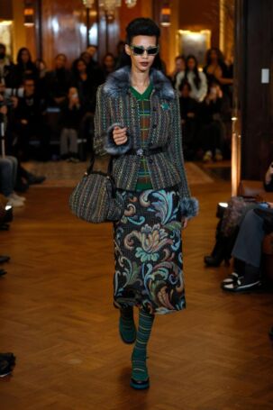10/29 | Anna Sui Fall 2025 | Photo: NOWFASHION.com Anna Sui Fall 2025 | Photo: NOWFASHION.com
