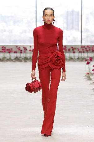 3/68 | Carolina Herrera Fall 2025 | Photo: NOWFASHION.com Carolina Herrera Fall 2025 | Photo: NOWFASHION.com