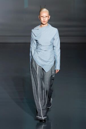 2/32 | Jane Wade Fall 2025 | Photo: NOWFASHION.com Jane Wade Fall 2025 | Photo: NOWFASHION.com