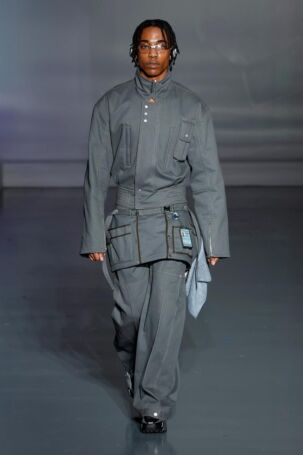 4/32 | Jane Wade Fall 2025 | Photo: NOWFASHION.com Jane Wade Fall 2025 | Photo: NOWFASHION.com