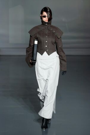 6/32 | Jane Wade Fall 2025 | Photo: NOWFASHION.com Jane Wade Fall 2025 | Photo: NOWFASHION.com