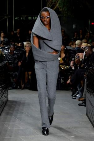 10/38 | Luar Fall 2025 | Photo: NOWFASHION.com Luar Fall 2025 | Photo: NOWFASHION.com
