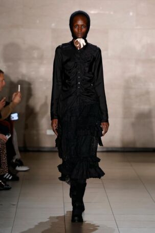 3/26 | Meruert Tolegen Fall 2025 | Photo: NOWFASHION.com Meruert Tolegen Fall 2025 | Photo: NOWFASHION.com