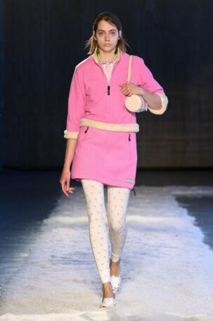 6/37 | Sandy Liang Fall 2025 | Photo: Filippo Fior | Courtesy of Sandy Liang Sandy Liang Fall 2025 | Photo: Filippo Fior | Courtesy of Sandy Liang
