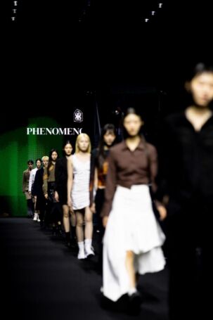 1/22 | Setting at PHENOMENON SEEPER | Fall 2025 | Courtesy of PHENOMENON SEEPER Setting at PHENOMENON SEEPER | Fall 2025 | Courtesy of PHENOMENON SEEPER