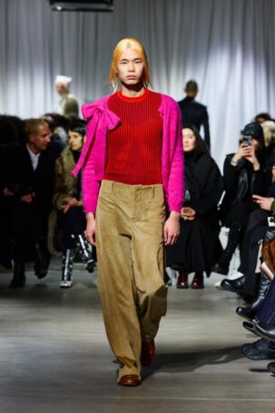 3/20 | Andrej Gronau Fall 2025 | Photo: Finnegan Koichi Godenschweger | Courtesy of Berlin Fashion Week Andrej Gronau Fall 2025 | Photo: Finnegan Koichi Godenschweger | Courtesy of Berlin Fashion Week