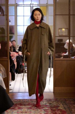 5/26 | Avenir Fall 2025 | Photo: James Cochrane | Courtesy of Berlin Fashion Week Avenir Fall 2025 | Photo: James Cochrane | Courtesy of Berlin Fashion Week