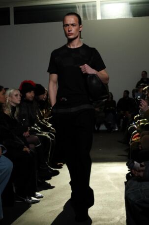 9/19 | COLRS Fall 2025 | Photo: Boris Marberg | Courtesy of Berlin Fashion Week COLRS Fall 2025 | Photo: Boris Marberg | Courtesy of Berlin Fashion Week