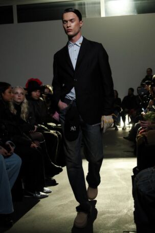 11/19 | COLRS Fall 2025 | Photo: Boris Marberg | Courtesy of Berlin Fashion Week COLRS Fall 2025 | Photo: Boris Marberg | Courtesy of Berlin Fashion Week