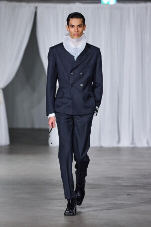 3/30 | GmbH Fall 2025 | Photo: Finnegan Koichi Godenschweger | Courtesy of Berlin Fashion Week GmbH Fall 2025 | Photo: Finnegan Koichi Godenschweger | Courtesy of Berlin Fashion Week