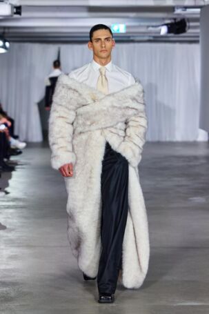 6/30 | GmbH Fall 2025 | Photo: Finnegan Koichi Godenschweger | Courtesy of Berlin Fashion Week GmbH Fall 2025 | Photo: Finnegan Koichi Godenschweger | Courtesy of Berlin Fashion Week