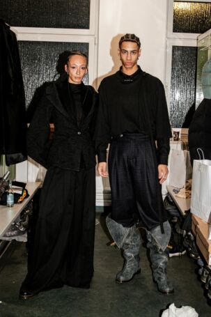 5/26 | Backstage at Haderlump Fall 2025 | Photo: Kevin Duong | Courtesy of Berlin Fashion Week Backstage at Haderlump Fall 2025 | Photo: Kevin Duong | Courtesy of Berlin Fashion Week