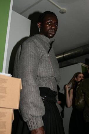 12/26 | Backstage at Haderlump Fall 2025 | Photo: Kevin Duong | Courtesy of Berlin Fashion Week Backstage at Haderlump Fall 2025 | Photo: Kevin Duong | Courtesy of Berlin Fashion Week