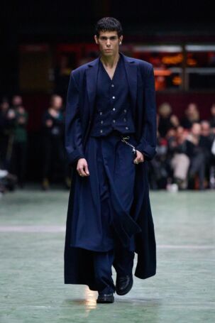 1/28 | Haderlump Fall 2025 | Photo: James Cochrane | Courtesy of Berlin Fashion Week Haderlump Fall 2025 | Photo: James Cochrane | Courtesy of Berlin Fashion Week