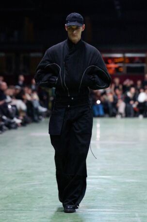 3/28 | Haderlump Fall 2025 | Photo: James Cochrane | Courtesy of Berlin Fashion Week Haderlump Fall 2025 | Photo: James Cochrane | Courtesy of Berlin Fashion Week