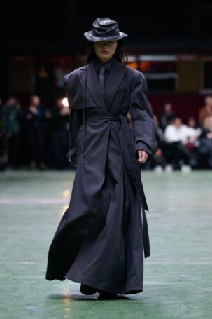 7/28 | Haderlump Fall 2025 | Photo: James Cochrane | Courtesy of Berlin Fashion Week Haderlump Fall 2025 | Photo: James Cochrane | Courtesy of Berlin Fashion Week