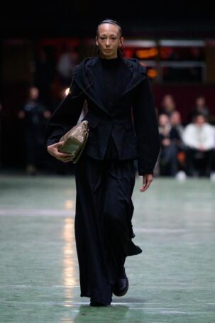 12/28 | Haderlump Fall 2025 | Photo: James Cochrane | Courtesy of Berlin Fashion Week Haderlump Fall 2025 | Photo: James Cochrane | Courtesy of Berlin Fashion Week