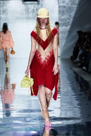 12/21 | Kasia Kucharska Fall 2025 | Photo: Finnegan Koichi Godenschweger | Courtesy of Berlin Fashion Week Kasia Kucharska Fall 2025 | Photo: Finnegan Koichi Godenschweger | Courtesy of Berlin Fashion Week