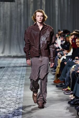 2/28 | LUEDER Fall 2025 | Photo: Finnegan Koichi Godenschweger | Courtesy of Berlin Fashion Week LUEDER Fall 2025 | Photo: Finnegan Koichi Godenschweger | Courtesy of Berlin Fashion Week