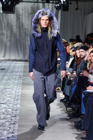 4/28 | LUEDER Fall 2025 | Photo: Finnegan Koichi Godenschweger | Courtesy of Berlin Fashion Week LUEDER Fall 2025 | Photo: Finnegan Koichi Godenschweger | Courtesy of Berlin Fashion Week