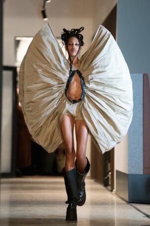 2/33 | Maria Chany Fall 2025 | Photo: Brittany Anne Scott | Courtesy of Berlin Fashion Week Maria Chany Fall 2025 | Photo: Brittany Anne Scott | Courtesy of Berlin Fashion Week
