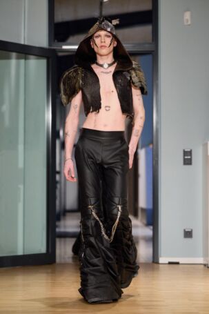 11/33 | Maria Chany Fall 2025 | Photo: Brittany Anne Scott | Courtesy of Berlin Fashion Week Maria Chany Fall 2025 | Photo: Brittany Anne Scott | Courtesy of Berlin Fashion Week