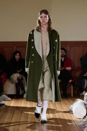 1/16 | Marke Fall 2025 | Photo: James Cochrane | Courtesy of Berlin Fashion Week Marke Fall 2025 | Photo: James Cochrane | Courtesy of Berlin Fashion Week