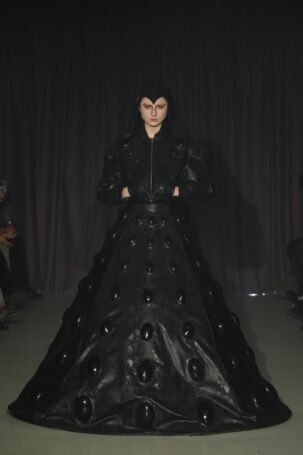 5/12 | Marlon Ferry Fall 2025 | Photo: Boris Marberg | Courtesy of Berlin Fashion Week Marlon Ferry Fall 2025 | Photo: Boris Marberg | Courtesy of Berlin Fashion Week