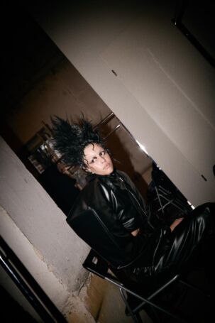 1/14 | Backstage at Maximilian Gedra Fall 2025 | Photo: Caroline Kynast | Courtesy of Berlin Fashion Week Backstage at Maximilian Gedra Fall 2025 | Photo: Caroline Kynast | Courtesy of Berlin Fashion Week