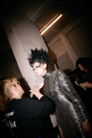 4/14 | Backstage at Maximilian Gedra Fall 2025 | Photo: Caroline Kynast | Courtesy of Berlin Fashion Week Backstage at Maximilian Gedra Fall 2025 | Photo: Caroline Kynast | Courtesy of Berlin Fashion Week