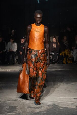 1/30 | PALMWINE IceCREAM Fall 2025 | Photo: Andreas Hofrichter | Courtesy of Berlin Fashion Week PALMWINE IceCREAM Fall 2025 | Photo: Andreas Hofrichter | Courtesy of Berlin Fashion Week