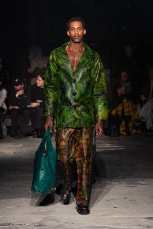 5/30 | PALMWINE IceCREAM Fall 2025 | Photo: Andreas Hofrichter | Courtesy of Berlin Fashion Week PALMWINE IceCREAM Fall 2025 | Photo: Andreas Hofrichter | Courtesy of Berlin Fashion Week