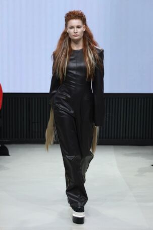 1/29 | Rebekka Ruétz Fall 2025 | Photo: Boris Marberg | Courtesy of Berlin Fashion Week Rebekka Ruétz Fall 2025 | Photo: Boris Marberg | Courtesy of Berlin Fashion Week