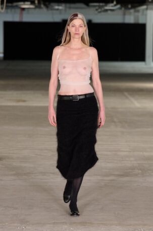 1/23 | A. Roege Hove Fall 2025 | Photo: James Cochrane | Courtesy of Copenhagen Fashion Week A. Roege Hove Fall 2025 | Photo: James Cochrane | Courtesy of Copenhagen Fashion Week