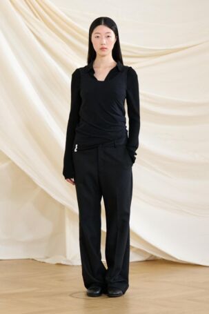 4/16 | Aiayu Fall 2025 | Photo: James Cochrane | Courtesy of Copenhagen Fashion Week Aiayu Fall 2025 | Photo: James Cochrane | Courtesy of Copenhagen Fashion Week