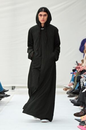 6/31 | Alis Fall 2025 | Photo: James Cochrane | Courtesy of Copenhagen Fashion Week Alis Fall 2025 | Photo: James Cochrane | Courtesy of Copenhagen Fashion Week