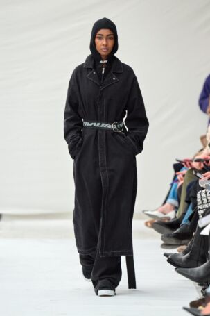 10/31 | Alis Fall 2025 | Photo: James Cochrane | Courtesy of Copenhagen Fashion Week Alis Fall 2025 | Photo: James Cochrane | Courtesy of Copenhagen Fashion Week