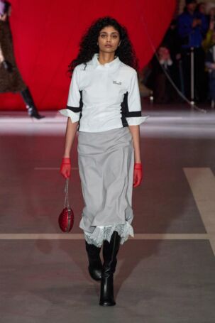 6/32 | Baum und Pferdgarten Fall 2025 | Photo: James Cochrane | Courtesy of Copenhagen Fashion Week Baum und Pferdgarten Fall 2025 | Photo: James Cochrane | Courtesy of Copenhagen Fashion Week