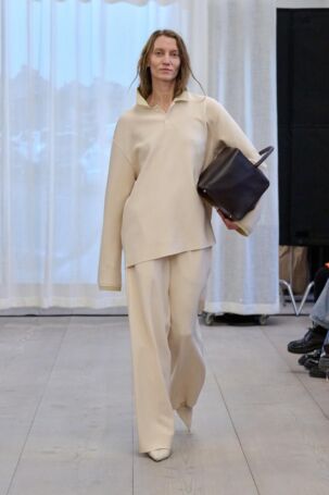 4/21 | Birrot Fall 2025 | Photo: James Cochrane | Courtesy of Copenhagen Fashion Week Birrot Fall 2025 | Photo: James Cochrane | Courtesy of Copenhagen Fashion Week