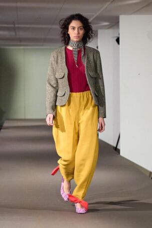 3/28 | Caro Editions Fall 2025 | Photo: James Cochrane | Courtesy of Copenhagen Fashion Week Caro Editions Fall 2025 | Photo: James Cochrane | Courtesy of Copenhagen Fashion Week